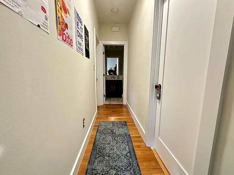 839 Parker St #1R — Photo 11