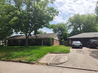 1907 Amy Dr, Baytown, TX 77520