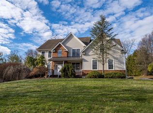 39 Saint Andrews Ln, Hopewell Junction, NY 12533