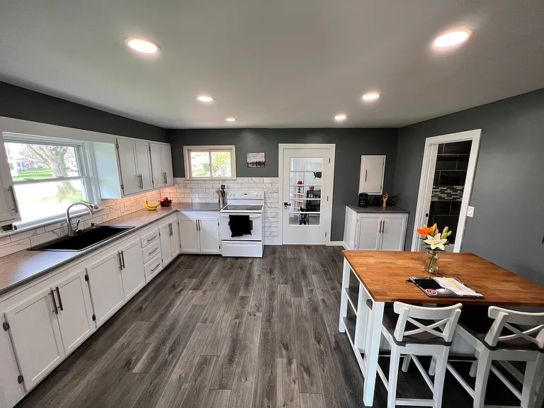 114 Elbar Dr — Photo 8
