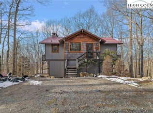 132 Clubhouse Rd, Banner Elk, NC 28604