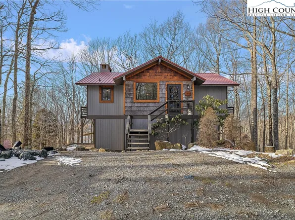 132 Clubhouse Road, Beech Mountain, NC 28604