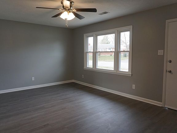3rd image of 227 Lynnwood Dr
