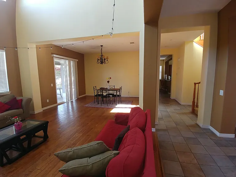 Brittany Dr — Photo 11