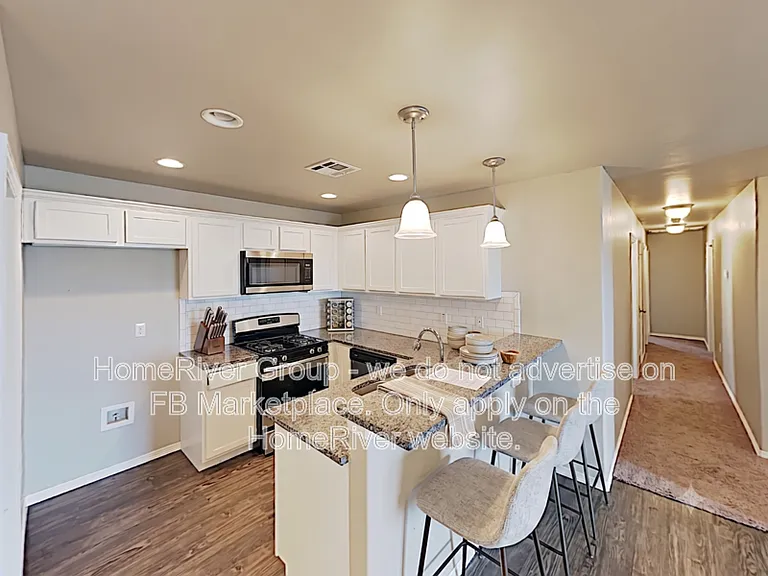 124 Saint Charles Way — Photo 3