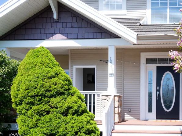 18267 64th Ave, Surrey, BC V3S 0M3
