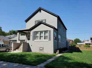 9434 Congress Park Ave APT 2, Brookfield, IL 60513