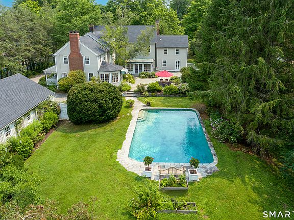 3rd image of 351 Wilton Road West