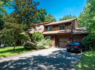 201 Ross Ln, Jackson, NJ 08527