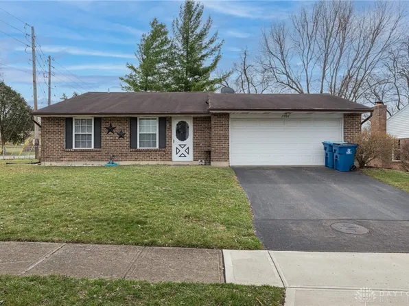 7994 Rustic Woods Dr, Dayton, OH 45424