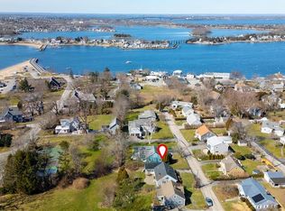 31 Reed St, Tiverton, RI 02878