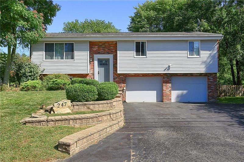 1st image of 247 Greenwood Dr