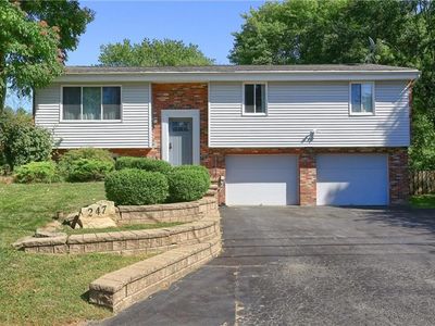 247 Greenwood Dr, Cranberry Township, PA, 16066
