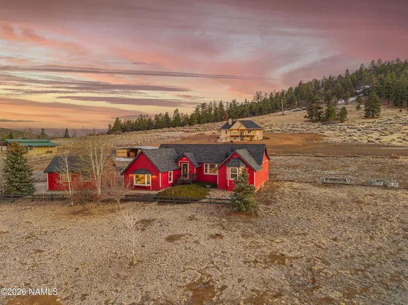 8670 Jupiter Dr, Flagstaff, AZ 86004