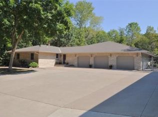 7840 Alberta Way, Inver Grove Heights, MN 55077