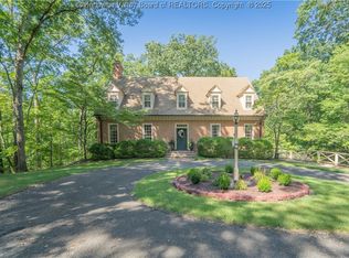 1521 Stonehenge Rd, Charleston, WV 25314