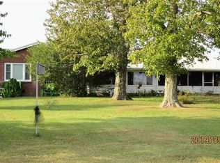 409 White Oak Ln, Cadiz, KY 42211