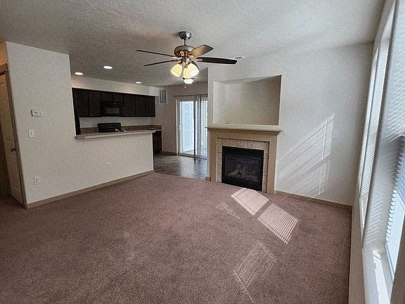 3rd image of 1014 S Olympia Pl APT D