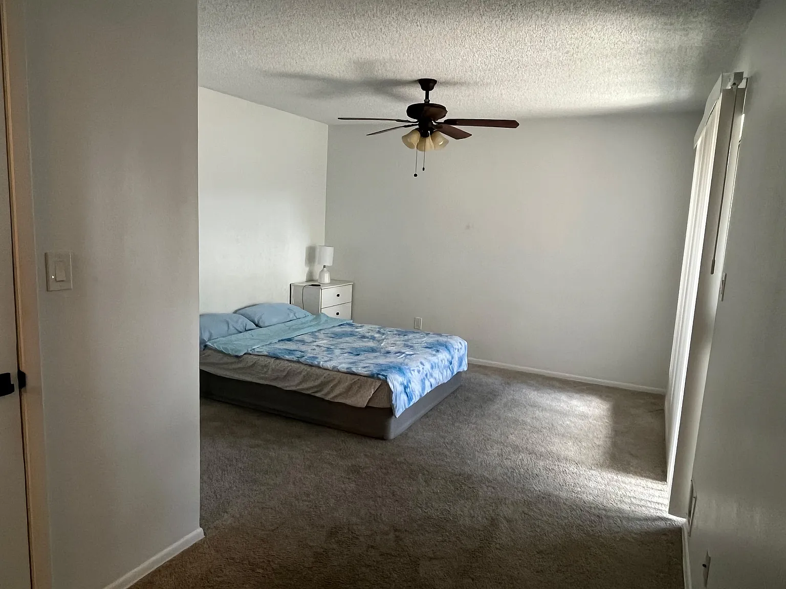 3 bed, 1230 sqft, $2,250 — Photo 2