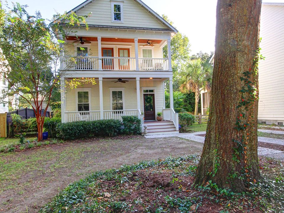 1st image of 1053 Phillips Park Dr