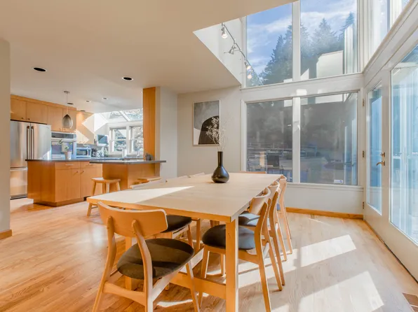 123 Hiline Rd, Bellingham, WA 98229