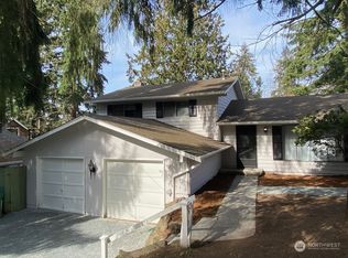 1212 NE 120th St, Seattle, WA 98125