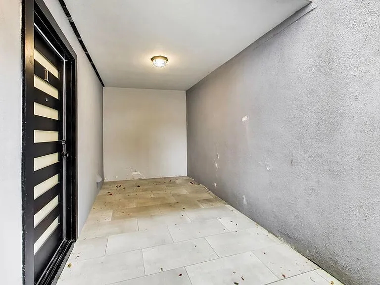 25 Devonshire Blvd #1 — Photo 17