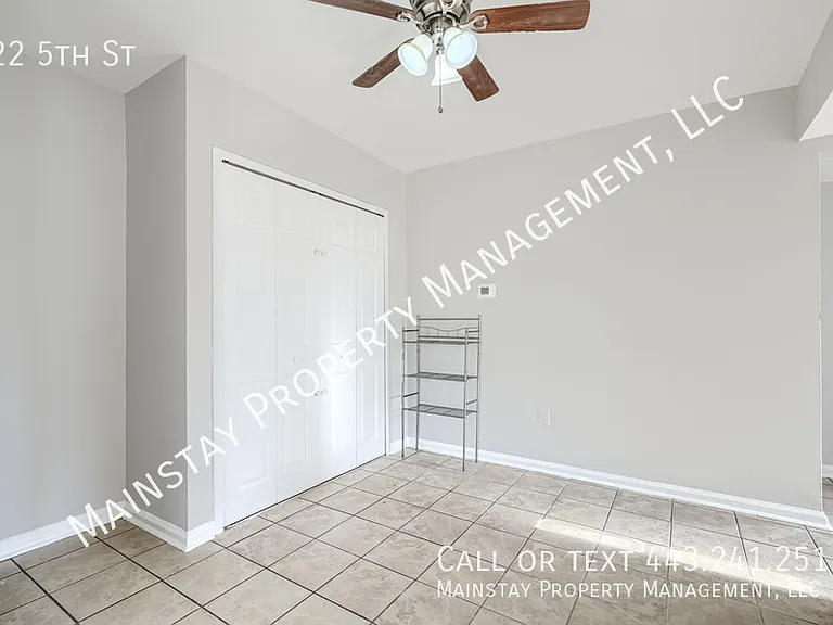 922 5th St — Photo 11