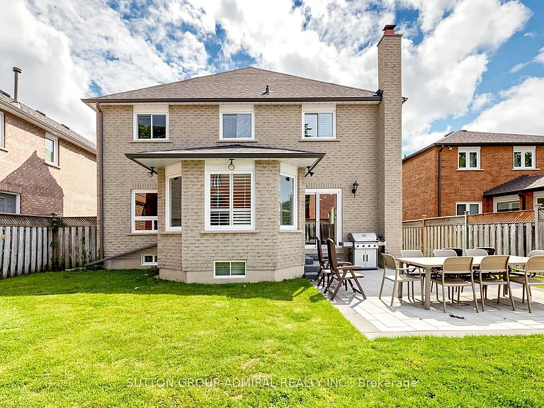 119 Mountbatten Rd — Photo 32