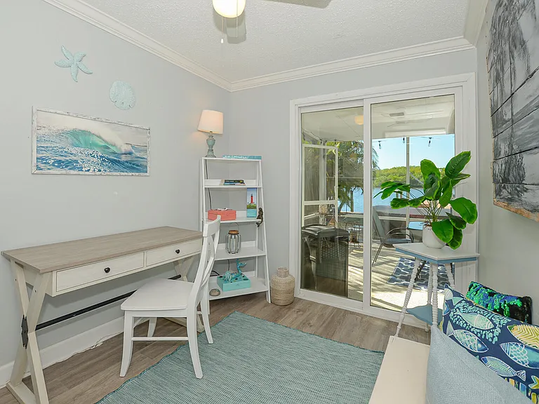 110 SW Hideaway Pl — Photo 20