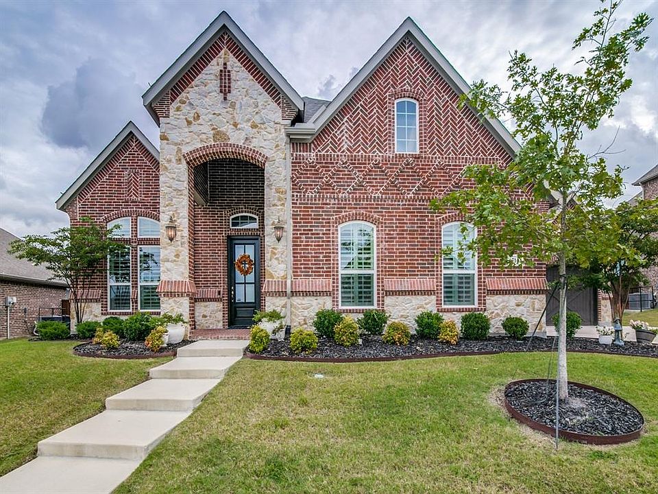 1st image of 714 Lazy Brooke Dr