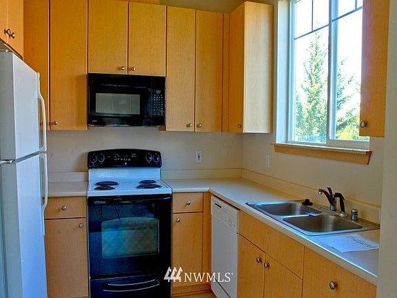 3rd image of 1119 59th Street SE #2-B