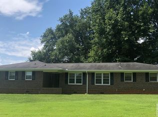 625 Glenn Carrie Rd, Hull, GA 30646