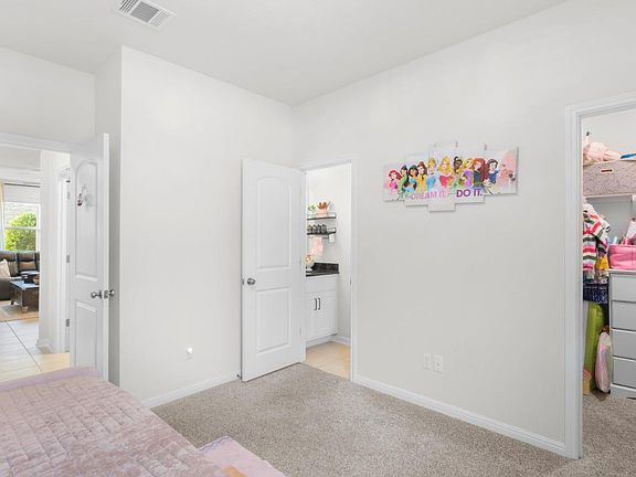 2nd image of 1424 Castalo Ln