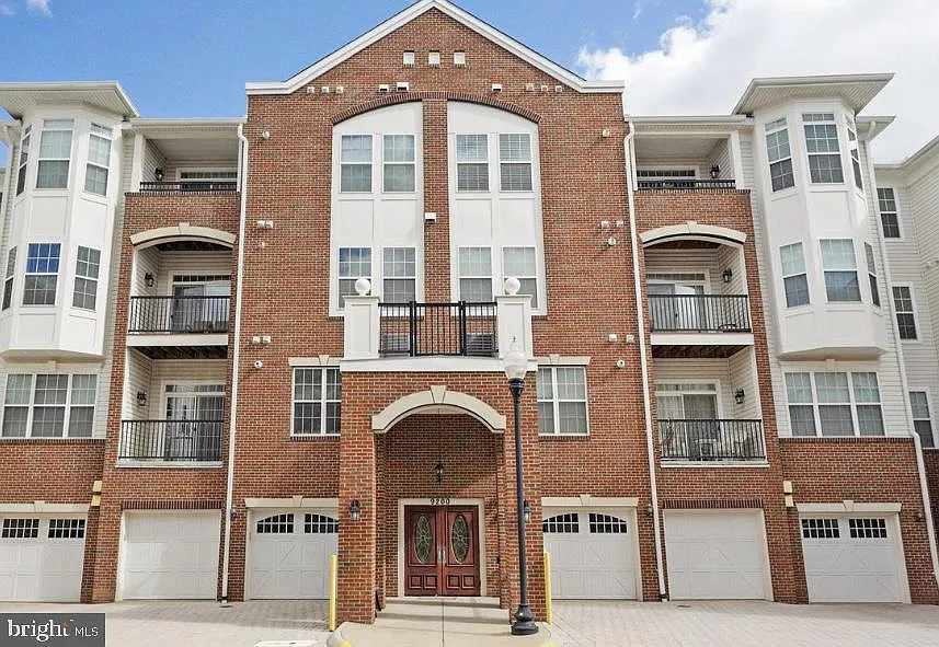 9200 Charleston Dr Unit 305 photo 1