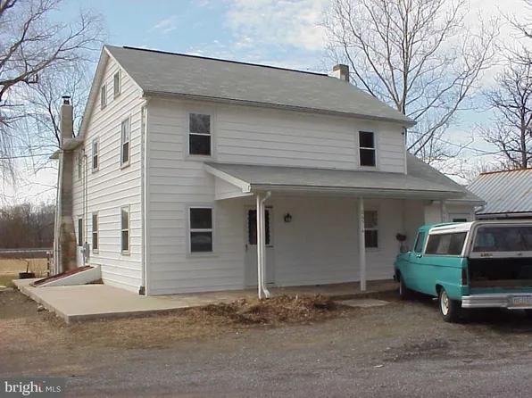 8651 Oakdale Rd, Orrstown, PA 17244