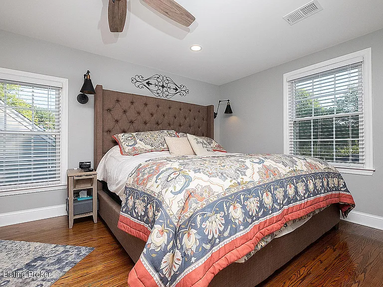 211 S Sherrin Ave — Photo 30
