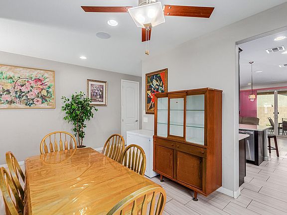 3rd image of 6518 S 47th Ln