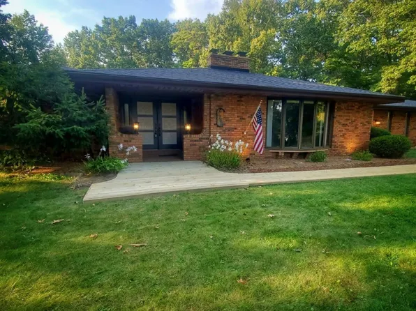 5769 W 450 N, La Porte, IN 46350