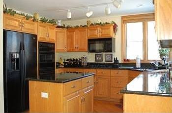 1st image of 19W110 Mallard Ct