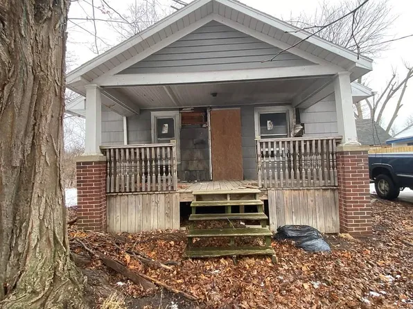 1721 Neilson St, Flint, MI 48503