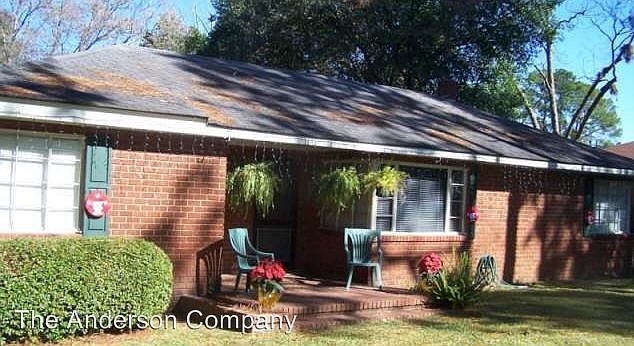 2nd image of 1143 Benjamin Ave