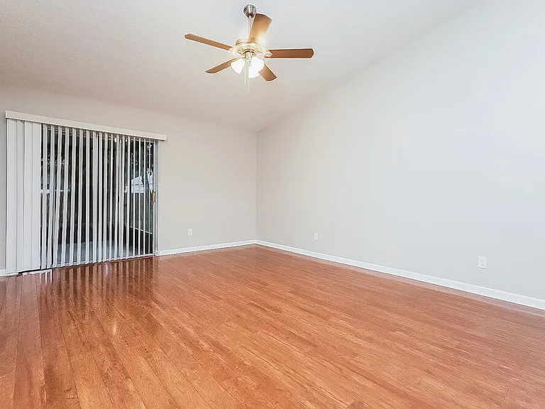 24734 Silversmith Dr — Photo 8