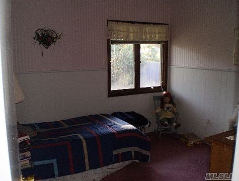 5th image of 19 Bayberry Dr