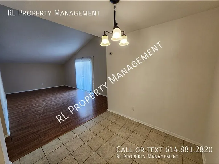 1055 Merrimar Cir N #E — Photo 5