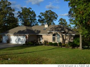 206 Bogey Ln, Gravois Mills, MO 65037