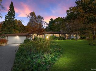 1146 N Youngs Rd, Attica, MI 48412