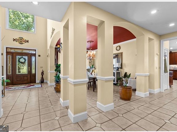 5th image of 240 Fairways Dr