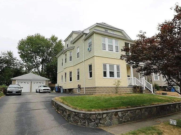 111 Bartlett Ave #3 — Photo 2