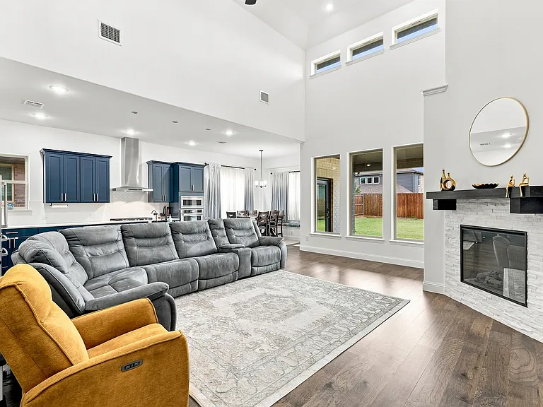 1717 Canals Dr — Photo 8
